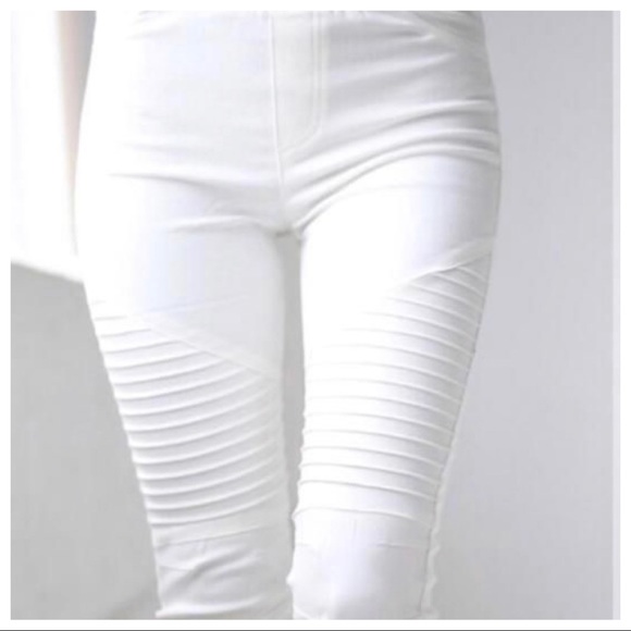 FAVORITES WHITE STRETCH MOTO SKINNY JEGGINGS - Picture 7 of 7